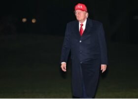 Trump Dismisses Iran Return to Talks, Announces Hormuz Blockade